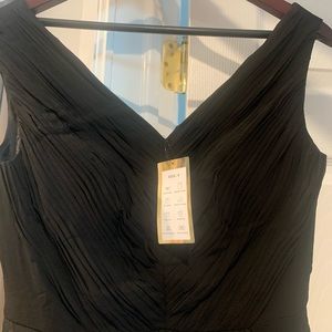Black dress size 8 brand new never worn with tags still on it